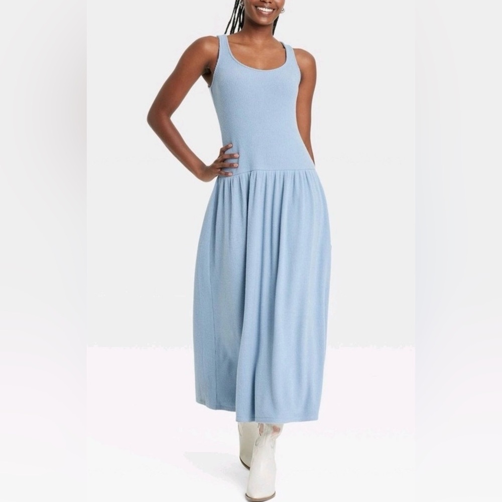 4 Elegant Sleeveless Dress